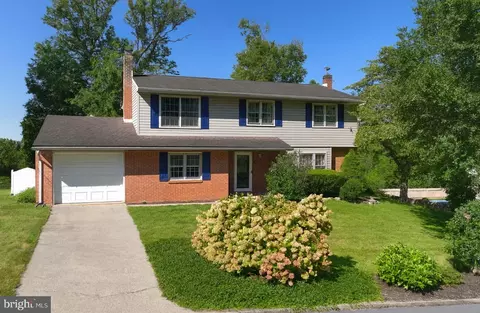 111 Juniper Dr, Camp Hill, PA 17011