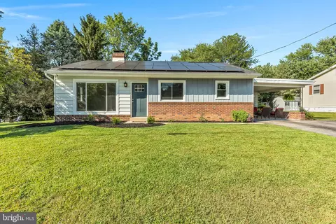 360 Black Rock Rd, Hanover, PA 17331