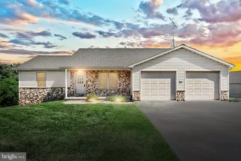 965 E Butter Rd, York, PA 17406