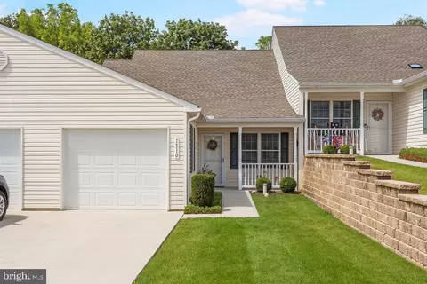 1310 Pleasant View Dr #67, Spring Grove, PA 17362