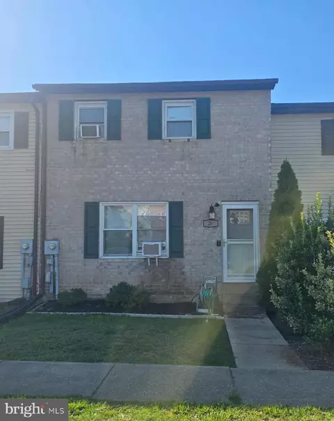28 White Dogwood Dr, Etters, PA 17319