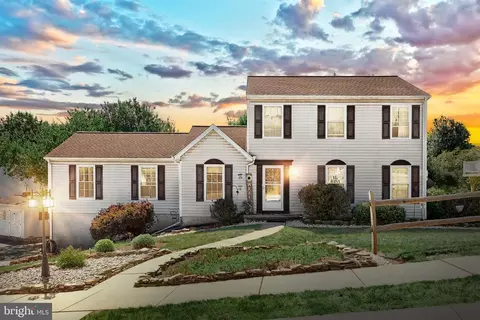 2680 Brookmar Dr, York, PA 17408