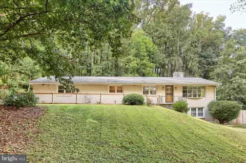 5790 Carlisle Rd, Dover, PA 17315