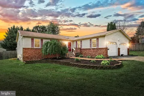 15 Gladys Ct, Hanover, PA 17331