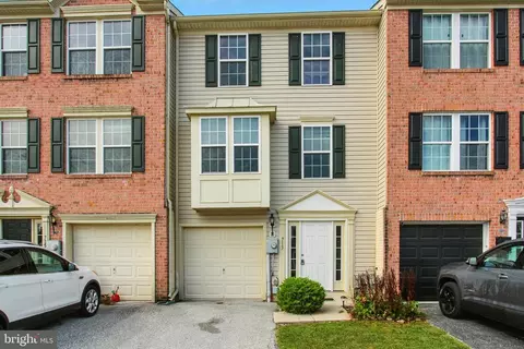 713 Grant Dr, Hanover, PA 17331