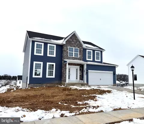 104 Stonewicke Dr #86, Hanover, PA 17331