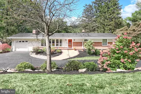 1762 Westwood Rd, York, PA 17403