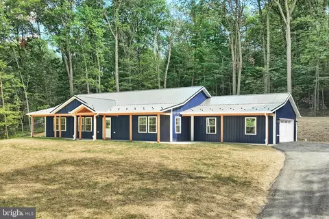 12109 Woodland Dr, Felton, PA 17322