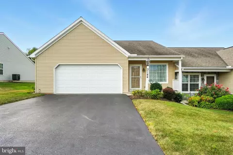 3144 N Wynd Ave, Dover, PA 17315