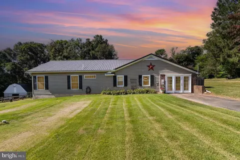 136 Greenwich Rd, Delta, PA 17314