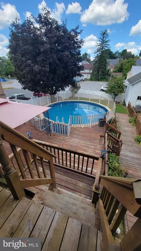 Exterior - 8 E Main St, Windsor, PA 17366 photo 3 of 3