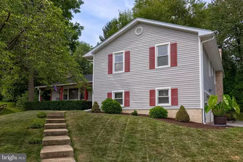 109 Lyle Cir, York, PA 17403