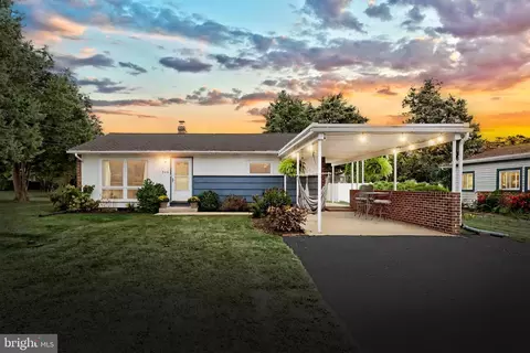 340 Gwen Dr, York, PA 17404
