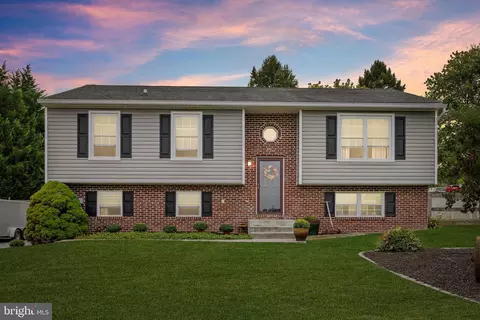 420 Shorbs Hill Rd, Hanover, PA 17331