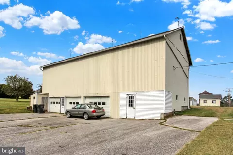 Exterior - 2040 Windsor Rd, Windsor, PA 17366 photo 3 of 4