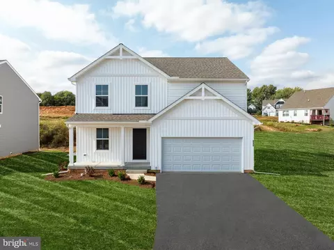 311 Boxwood Dr, Windsor, PA 17366