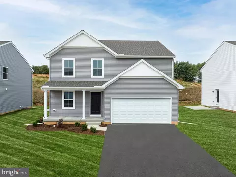 309 Boxwood Dr, Windsor, PA 17366