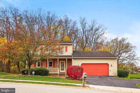 1280 Greenwood Rd, York, PA 17408