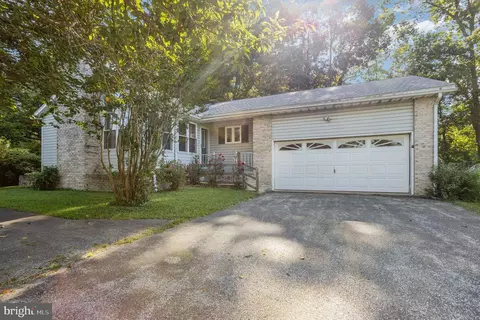 18061 Fielding Ct, New Freedom, PA 17349