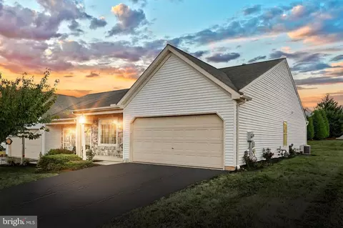 1473 Windemere Pl, Dover, PA 17315