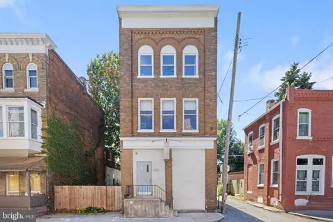 318 E 322 E Poplar St, York, PA 17403