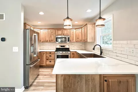 Kitchen - 8015 Gnatstown Rd, Hanover, PA 17331 photo 1 of 3