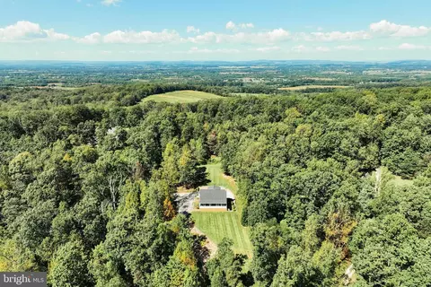 View/Area - 8015 Gnatstown Rd, Hanover, PA 17331 photo 1 of 3