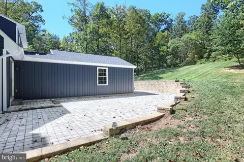 Exterior - 8015 Gnatstown Rd, Hanover, PA 17331 photo 8 of 12