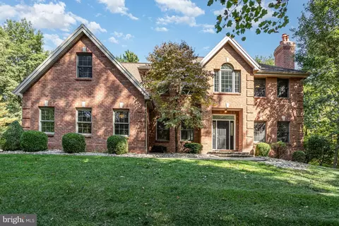 6 Glencarron Ct, Dillsburg, PA 17019