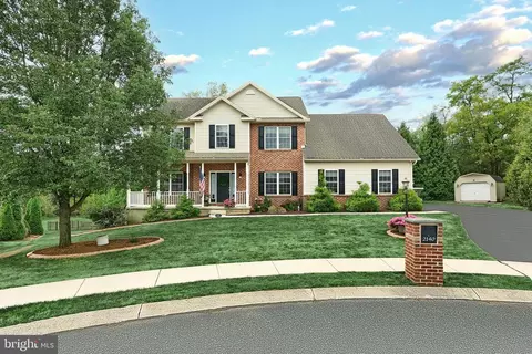 2140 Thoroughbred Ct, York, PA 17408