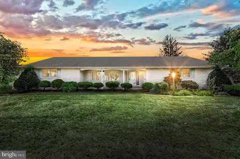 640 E Canal Rd, York, PA 17404