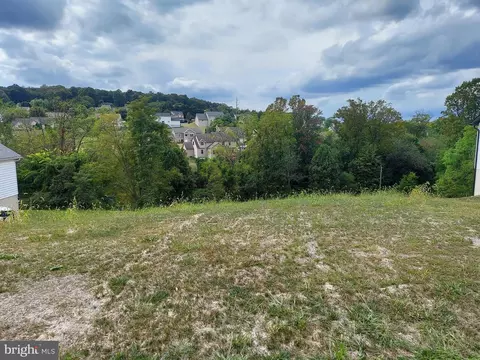 lot Apt 10 Barclay Dr, Red Lion, PA 17356