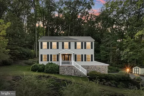 590 Woodside Rd, York, PA 17406