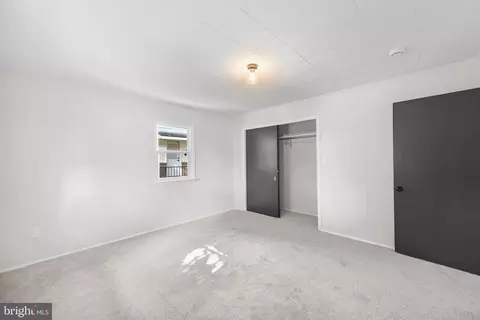 Bedroom - 875 E Walnut St, Hanover, PA 17331 photo 5 of 8