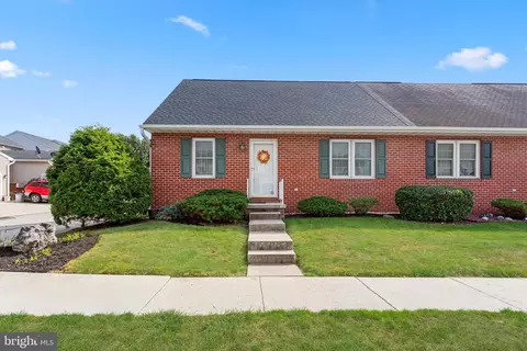 59 Elm Ave, Hanover, PA 17331