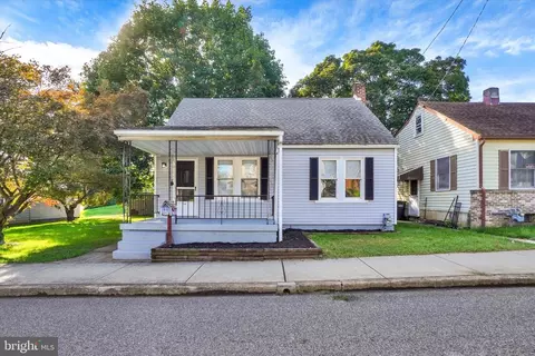 1108 W College Ave, York, PA 17404