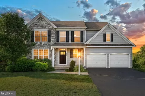 115 Ava Dr, Red Lion, PA 17356