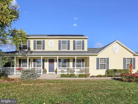 182 Rose Hill Dr, New Cumberland, PA 17070