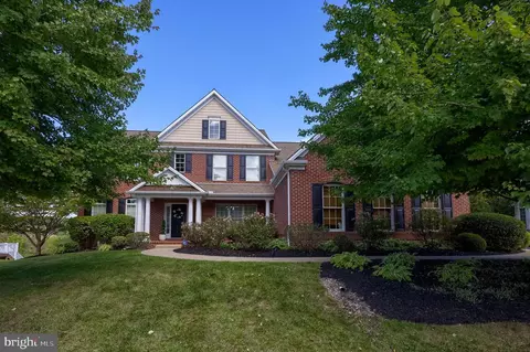 2768 Meadow Cross Way, York, PA 17402