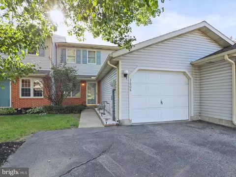 3604 Pleasant Valley Rd, York, PA 17406