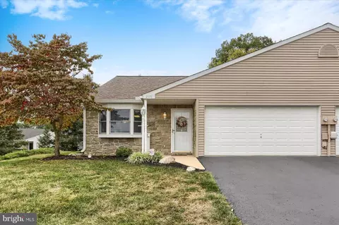2578 Shagbark Ct, York, PA 17406