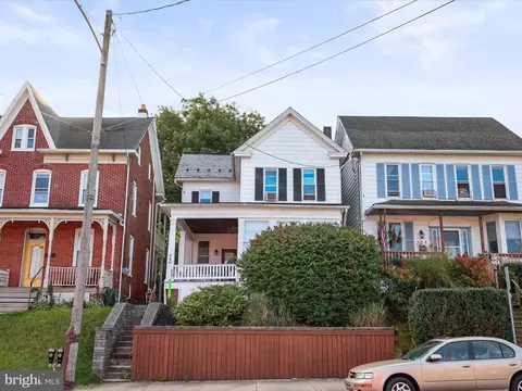 220 W Broadway, Red Lion, PA 17356