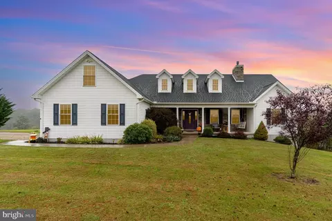 17796 Iron Bridge Rd, Stewartstown, PA 17363