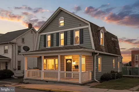64 S Pleasant Ave, Dallastown, PA 17313