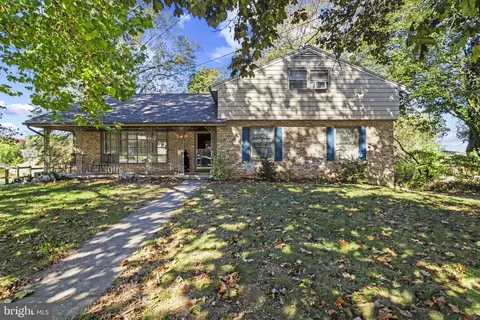 1251 Ruxton Rd, York, PA 17403