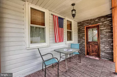 17 Homewood St, Dillsburg, PA 17019