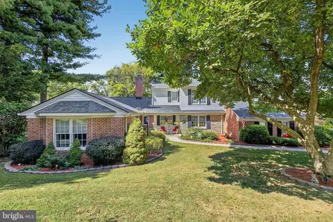 1142 Wyndham Dr, York, PA 17403