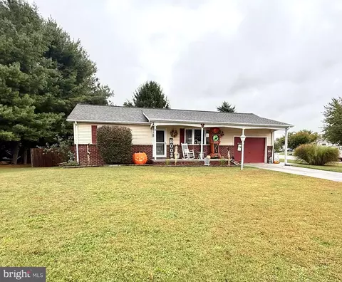 62 Allen Dr, Hanover, PA 17331