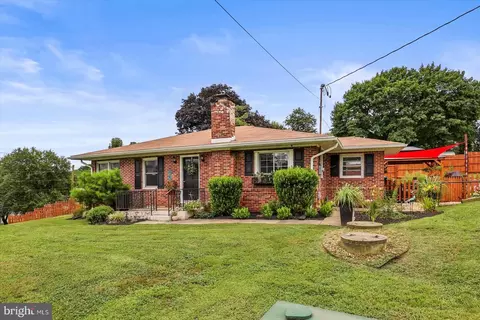 5192 E Prospect Rd, York, PA 17406