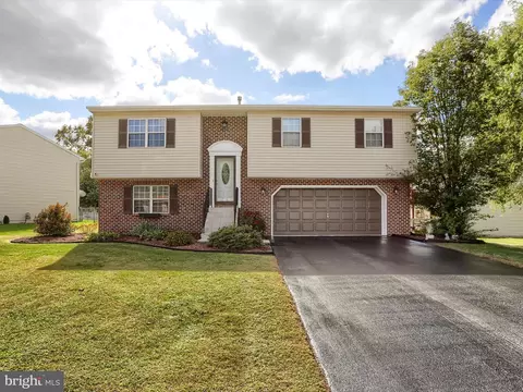 2248 Heather, York, PA 17408